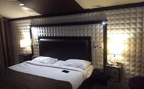 Whispering Woods Resort