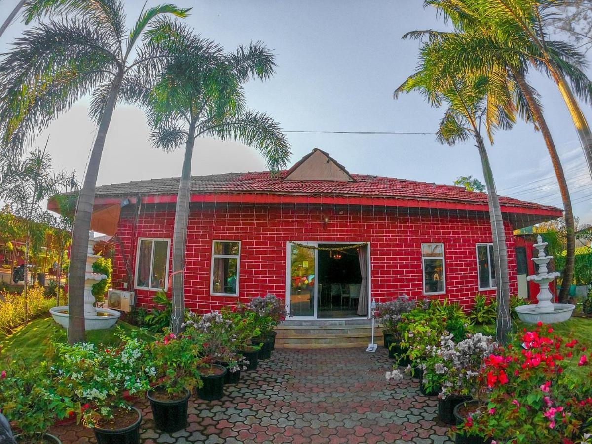 Whispering Woods Resort Лонавала Экстерьер фото